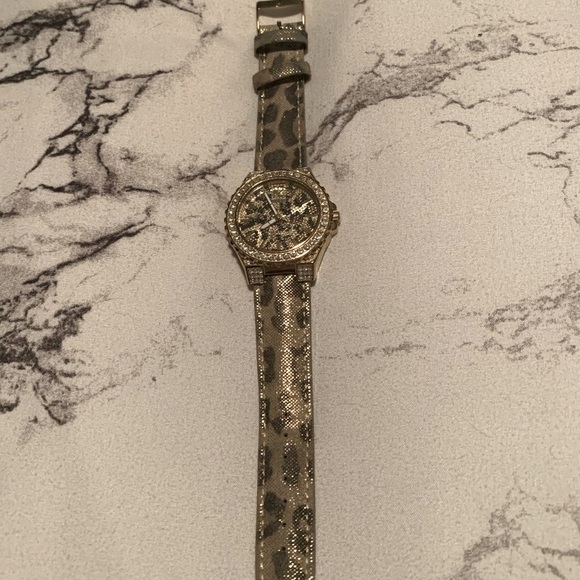 GUESS Watch - Picture 2 of 3